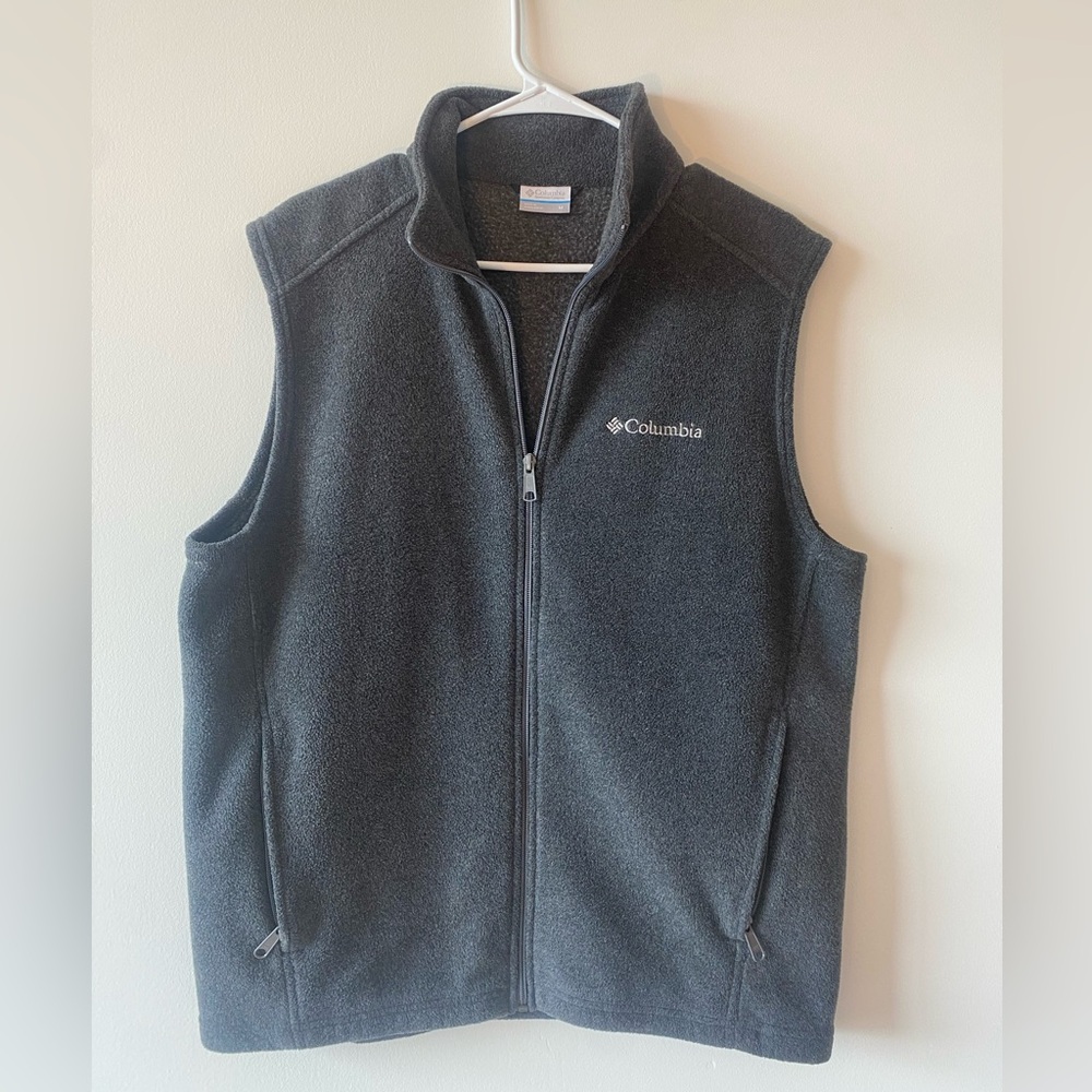 Columbia Men’s Sleeveless Vest, Size Medium, Gray